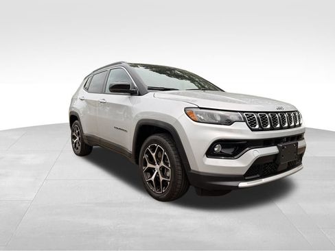 Used 2024 Jeep Compass Limited AWD/4WD image 8