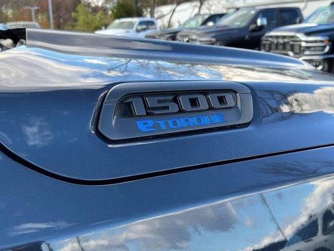 New 2026 RAM 1500 4x4 Crew Cab image 11