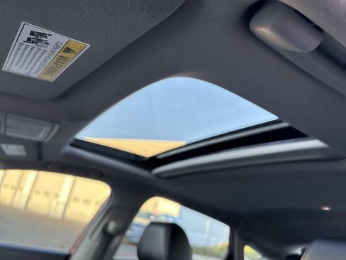 Used 2023 Acura Integra image 18