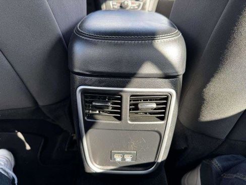 Used 2020 Dodge Charger SXT RWD image 36