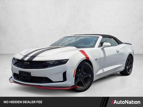 Used 2020 Chevrolet Camaro LT RWD image 1