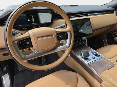 Used 2023 Land Rover Range Rover Autobiography AWD/4WD image 18