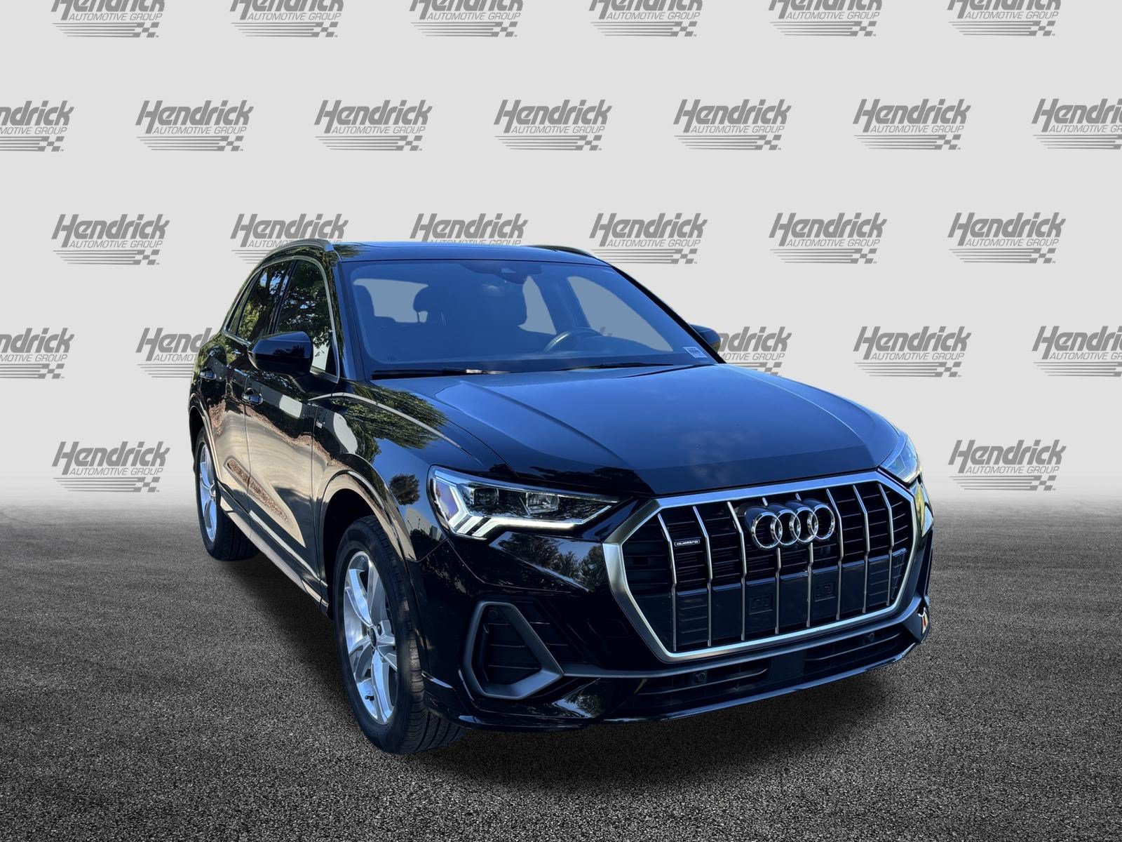 Used 2023 Audi Q3 2.0T Premium Plus AWD/4WD image 2