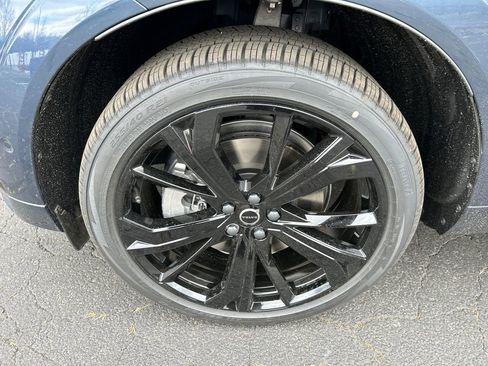 New 2026 Volvo XC60 T8 Ultra w/ Protection Package Premier AWD/4WD image 8