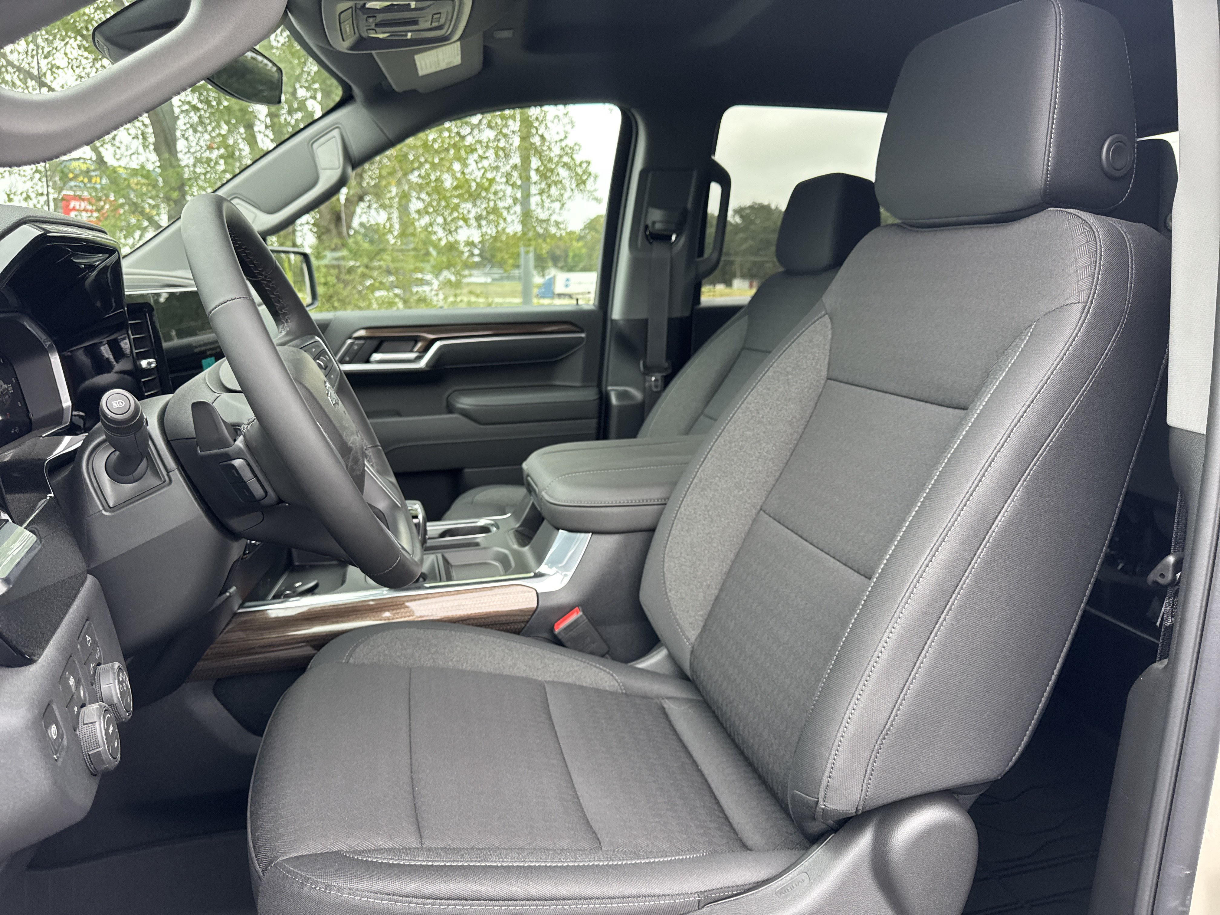 New 2026 Chevrolet Silverado 1500 RST w/ Convenience Package II AWD/4WD image 28