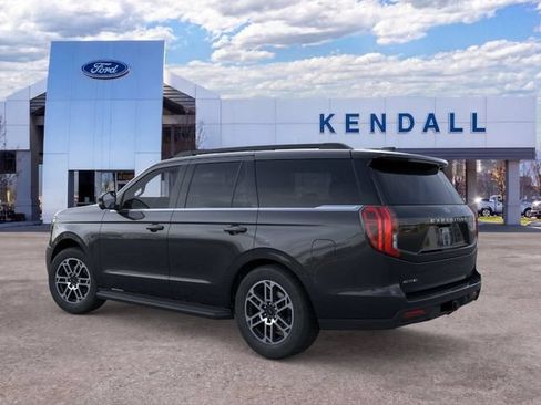 Used 2026 Ford Expedition Active AWD/4WD image 4