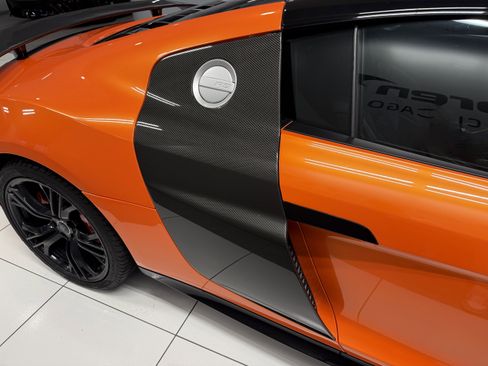 Used 2014 Audi R8 V10 plus image 7