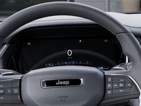 New 2026 Jeep Grand Cherokee Limited image 17