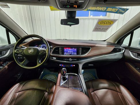 Used 2020 Buick Enclave Avenir w/ Avenir Technology Package AWD/4WD image 11
