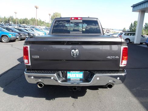 Used 2014 RAM 1500 Laramie w/ Convenience Group AWD/4WD image 4