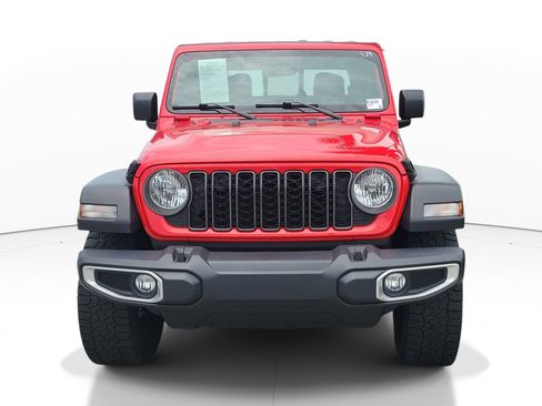 Used 2024 Jeep Gladiator Sport AWD/4WD image 2