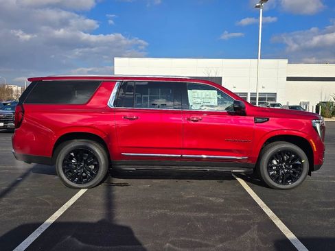 New 2026 GMC Yukon XL Elevation w/ Elevation Premium Package image 10