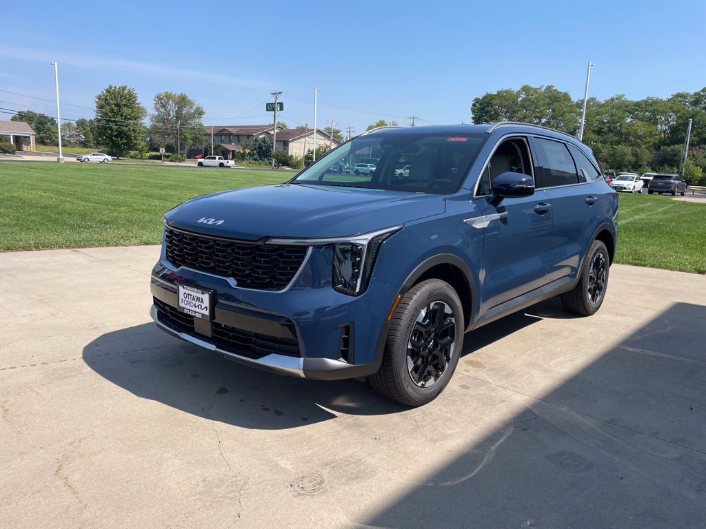 New 2026 Kia Sorento S AWD/4WD image 2
