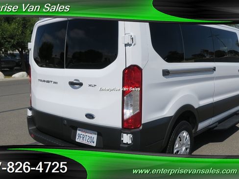 Used 2023 Ford Transit 350 XLT RWD image 5