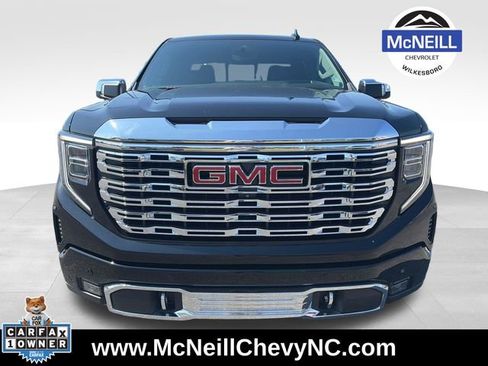 Used 2023 GMC Sierra 1500 Denali w/ Denali Reserve Package AWD/4WD image 2