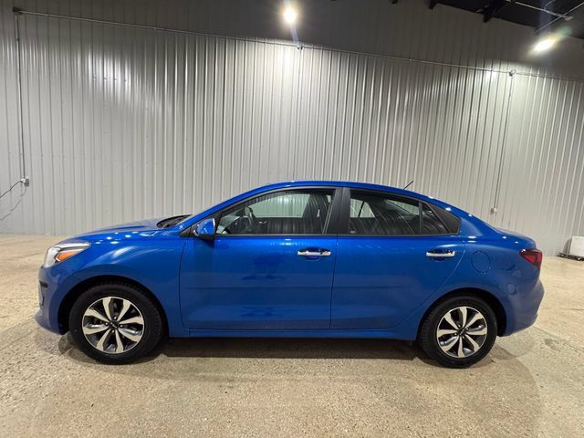 Used 2023 Kia Rio S w/ Technology Package FWD image 2