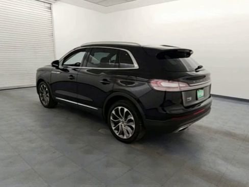 Used 2022 Lincoln Nautilus Reserve w/ Luxury Package image 6