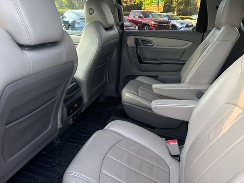 Used 2017 Chevrolet Traverse Premier image 9