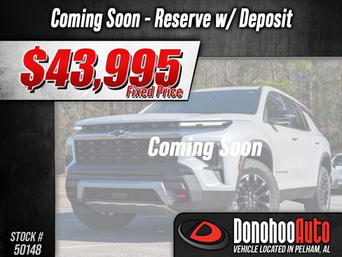 Used 2025 Chevrolet Traverse Z71 w/ Driver Confidence Package image 1