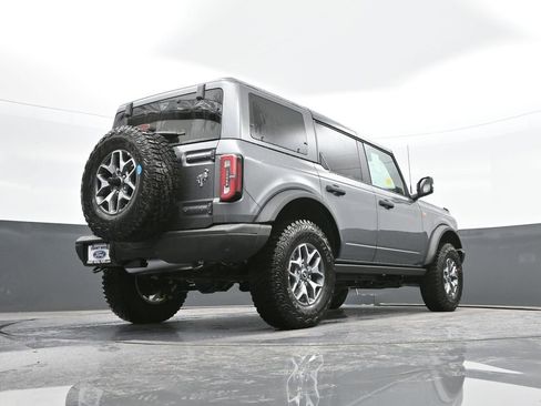 New 2025 Ford Bronco Badlands image 47