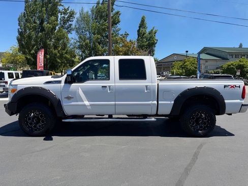 Used 2011 Ford F350 Lariat w/ FX4 4X4 Off-Road Pkg image 5