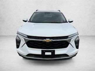 Used 2025 Chevrolet Trax LT FWD video 2