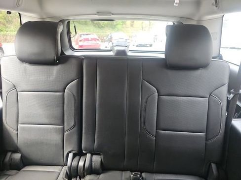 Used 2015 GMC Yukon XL SLT w/ Open Road Package AWD/4WD image 15