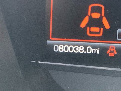 Used 2018 Ford Explorer Limited w/ Ford Safe & Smart Package AWD/4WD image 29
