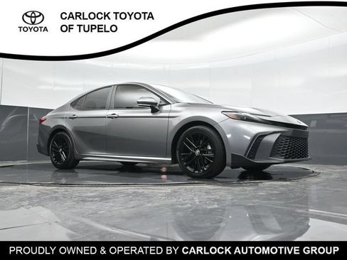 Used 2025 Toyota Camry SE w/ Convenience Package FWD image 40