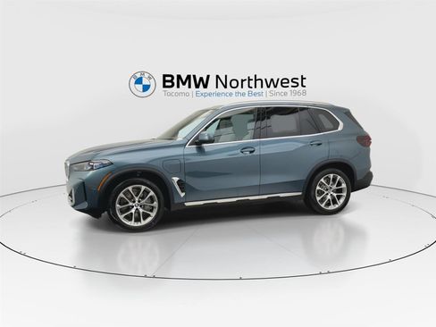 New 2026 BMW X5 xDrive50e w/ Climate Comfort Package image 10