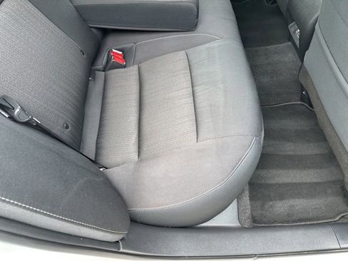 Used 2025 Nissan Altima 2.5 SV FWD image 15