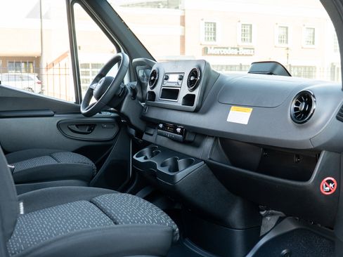 New 2026 Mercedes-Benz Sprinter 2500 image 23
