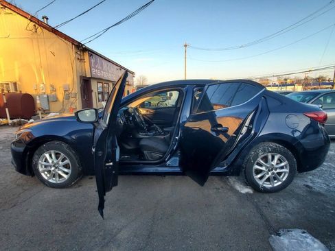 Used 2010 MAZDA MAZDA3 s Grand Touring image 9