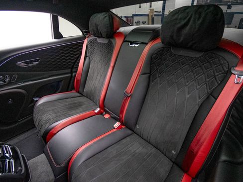 Used 2023 Bentley Flying Spur W12 image 26