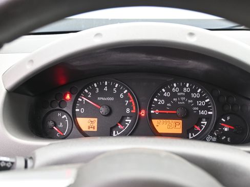 Used 2015 Nissan Xterra S image 20