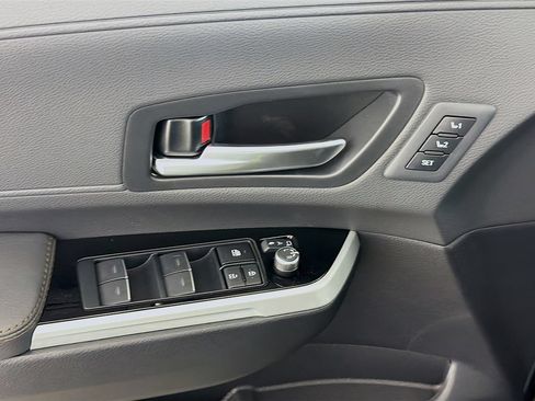 New 2026 Toyota Sienna Platinum AWD/4WD image 17