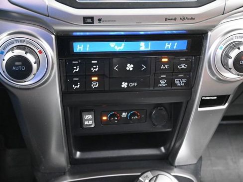 Used 2016 Toyota 4Runner SR5 image 20