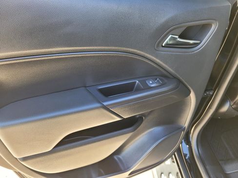 Used 2022 Chevrolet Colorado ZR2 image 13