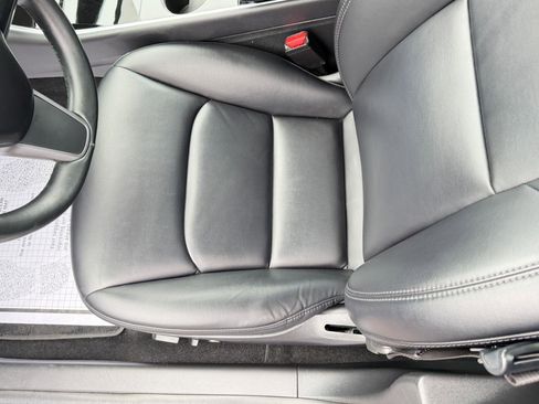 Used 2018 Tesla Model 3 Long Range image 14