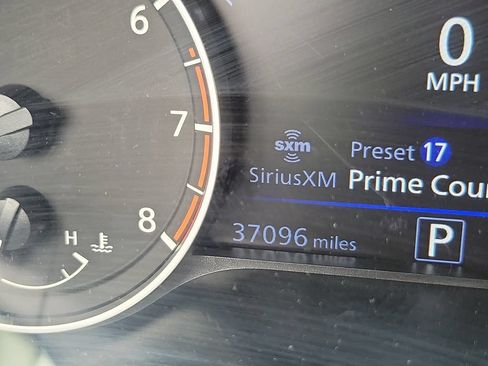 Used 2025 Nissan Altima 2.5 SV FWD image 24