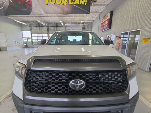 Used 2018 Toyota Tundra SR image 2