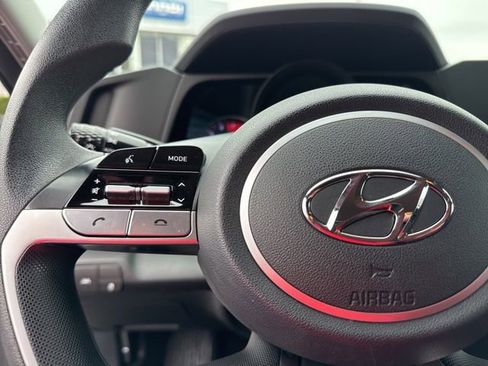 Used 2023 Hyundai Elantra SEL image 33