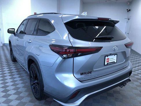Certified 2025 Toyota Highlander XSE AWD/4WD image 12