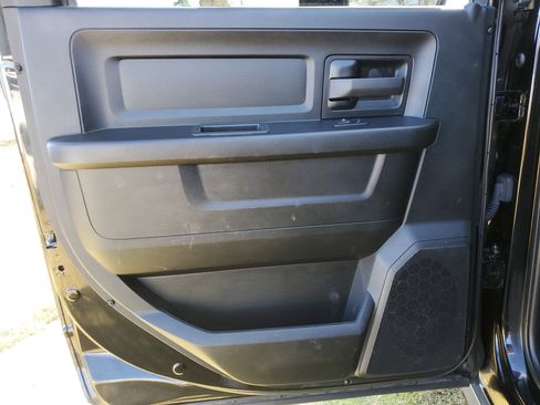 Used 2022 RAM 3500 Tradesman image 13