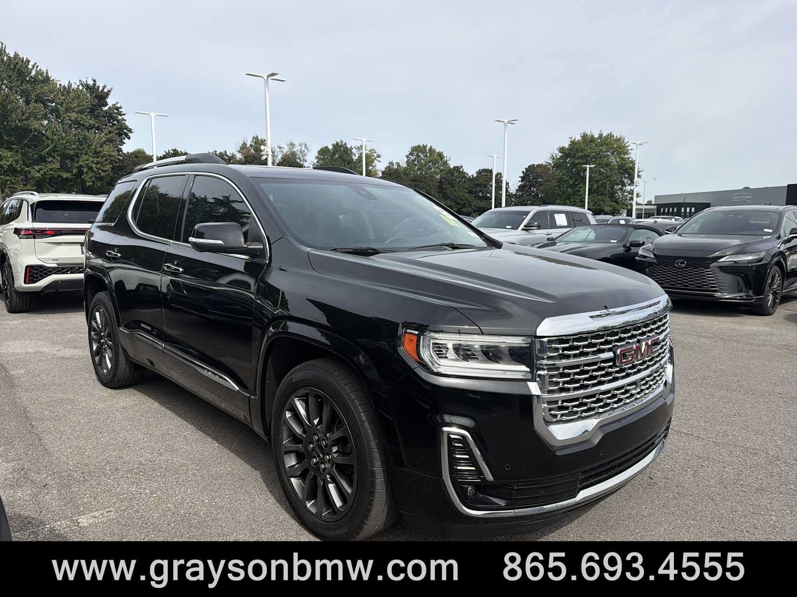 Used 2023 GMC Acadia Denali w/ Black Diamond Edition AWD/4WD image 1