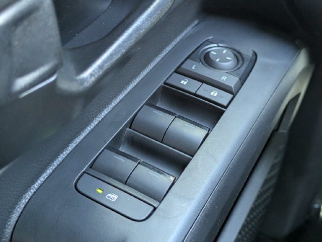 Used 2024 Toyota Tacoma SR5 RWD image 22