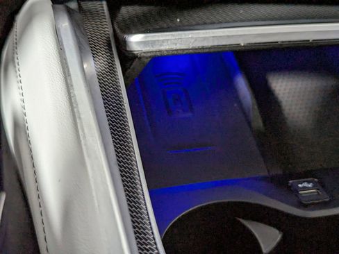 Certified 2023 BMW X6 M50i w/ Executive Package image 39