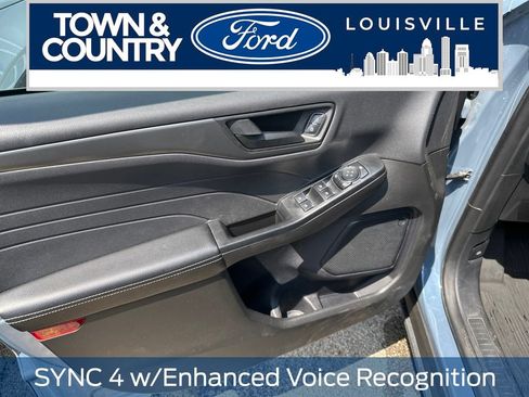 Used 2024 Ford Escape Active w/ Tech Pack #1 AWD/4WD image 12