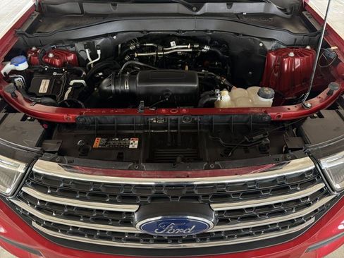 Used 2023 Ford Explorer XLT RWD image 25