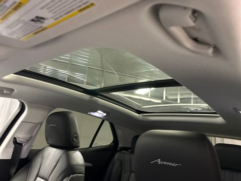 New 2026 Buick Envision Avenir image 21